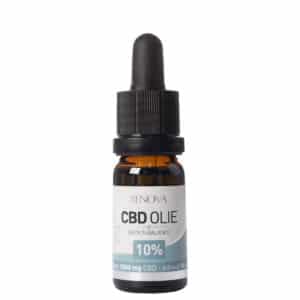 Eine Flasche Renova CBD-Öl 10 % auf weißem Hintergrund.